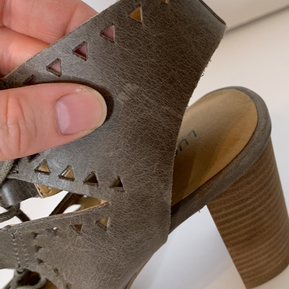 Lucky Brand leather heels - Picture 15 of 15